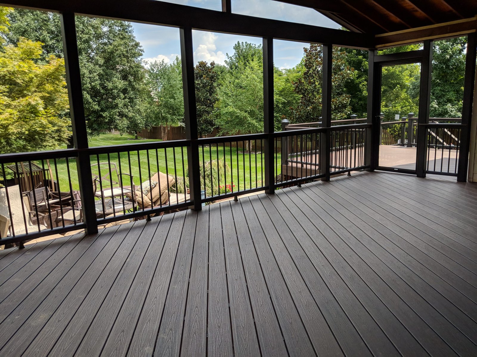 Affordable Decks Construction Service